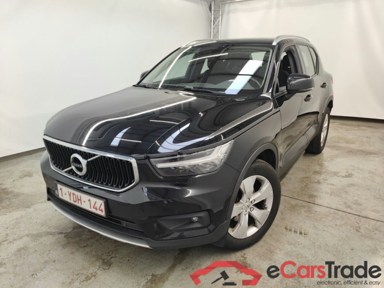 Volvo XC40 T2 Momentum Pro 5d #1