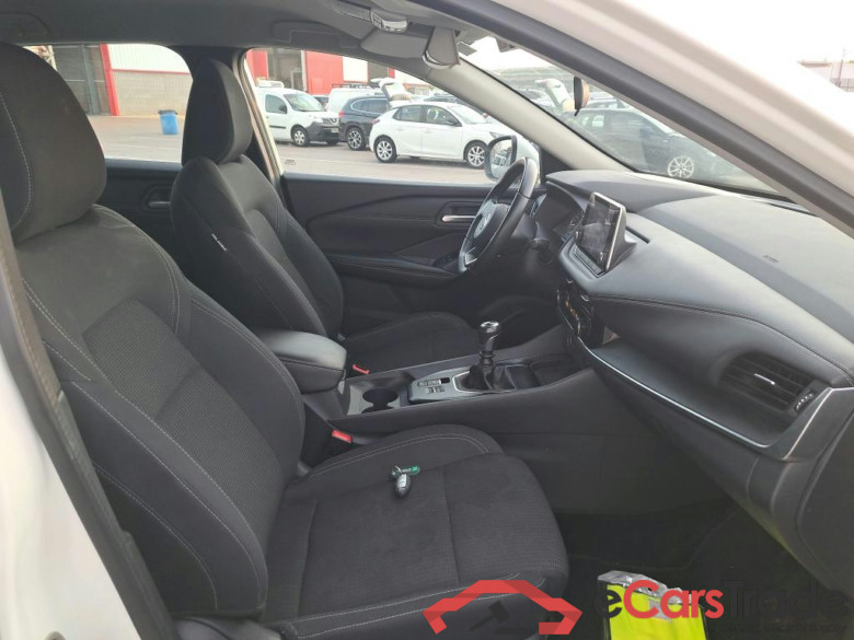 NISSAN QASHQAI / 2021 / 5P / todoterreno DIG-T 103kW (140CV) mHEV 4x2 Acenta #6
