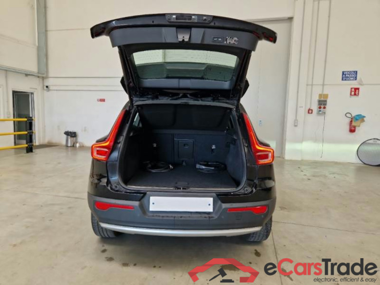 VOLVO XC40 / 2017 / 5P / SUV T5 PLUG-IN HYBRID AUTO RECHARGE INSCR. #5