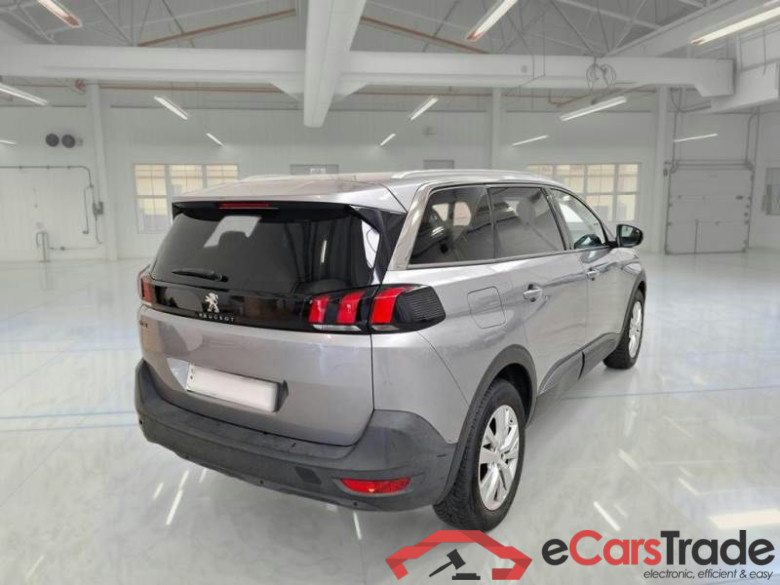 PEUGEOT 5008 / 2017 / 5P / SUV BLUEHDI 130 BUSINESS EAT8 S/S AUT. #2