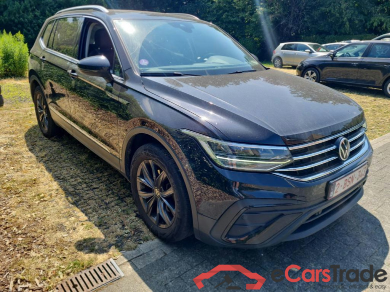 Volkswagen Tiguan Allspace 1.5 TSI Life Pano LED Virtual Ambient ACC Navi Leather KeylessGo Camera Klima PDC ... #2