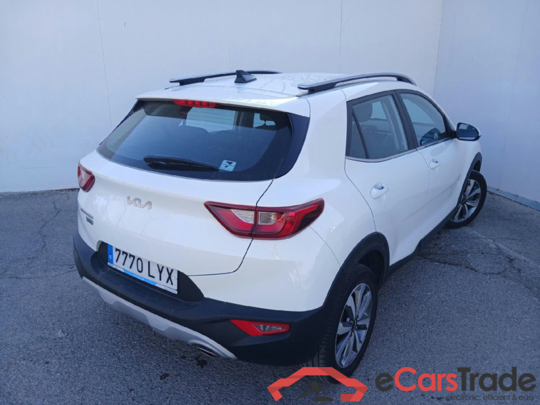 KIA Stonic / 2017 / 5P / todoterreno 1.0 T-GDi 74kW (100CV) MHEV iMT Drive #2