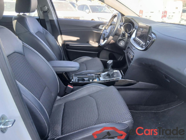 KIA XCeed / 2019 / 5P / todoterreno 1.0 T-GDi Tech 88kW (120CV) #6