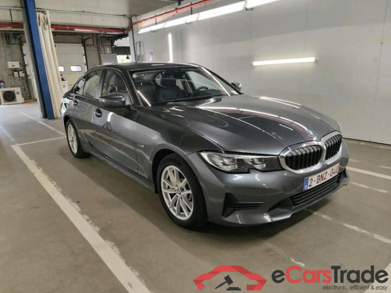 BMW 3 Reeks Berline 3 Reeks Berline 330e (215 kW) (PHEV) 215kW/292pk  4D/P Auto-8 #2