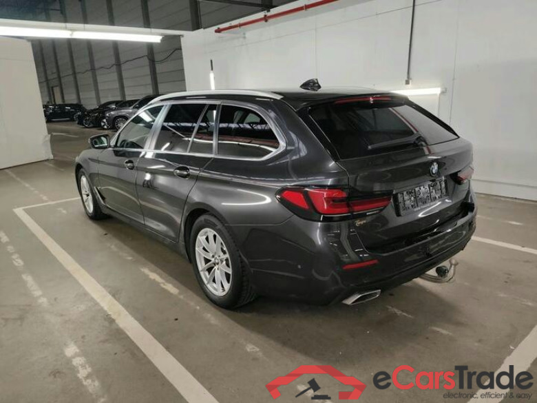 BMW 5 Reeks Touring 5 Reeks Touring 518d Aut. (100 kW) 100kW/136pk  5D/P Auto-8 #3