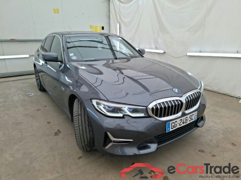 BMW Série 3 Berline / 2018 / 4P / Berline 330e xDrive 292ch Luxury BVA8 Hybride #4
