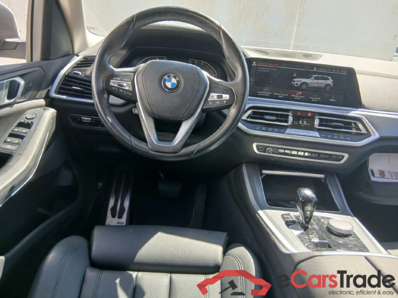 BMW X5 / 2018 / 5P / todoterreno xDrive25d #3