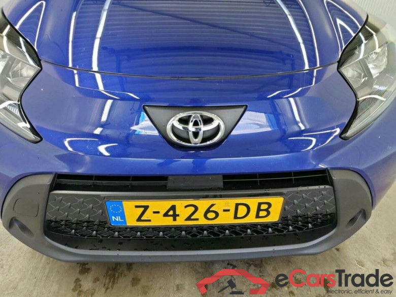 TOYOTA Aygo X 1.0 VVT-i MT Play #4
