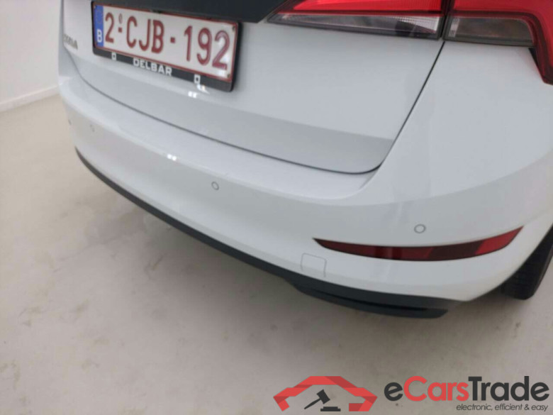 SKODA SCALA 1.0 TSI AMBITION DSG #4