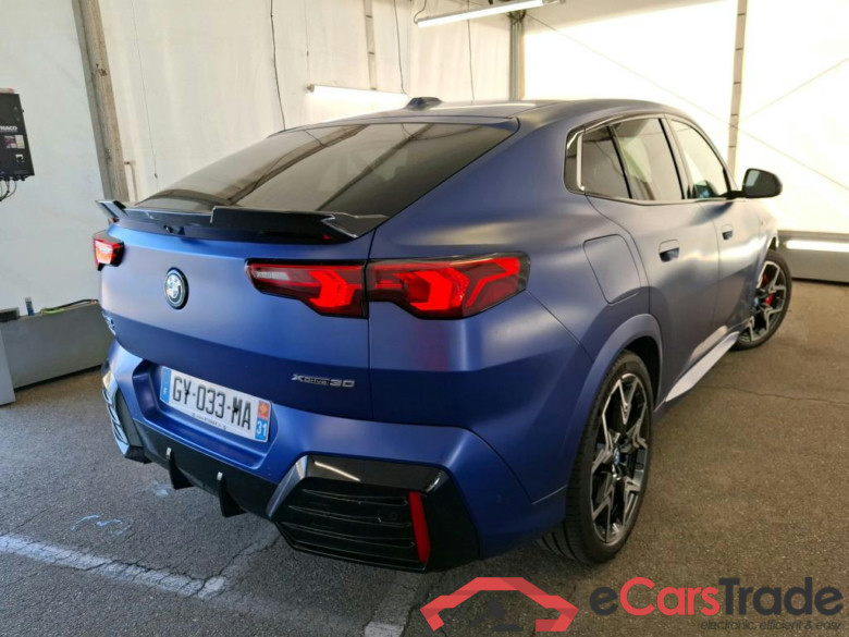 Série iX2 30 xDrive M Sport 64kWh BVA #4