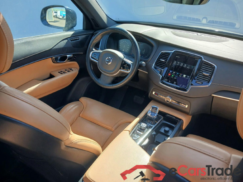 VOLVO XC90 / 2019 / 5P / todoterreno 2.0 T8 AWD Recharge Inscription Auto #3