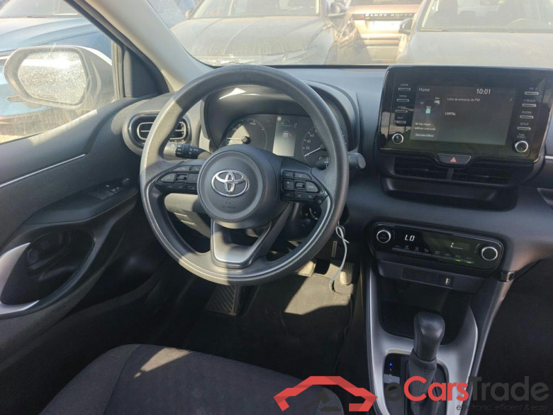 TOYOTA Yaris 1.5 120H Business Plus #3