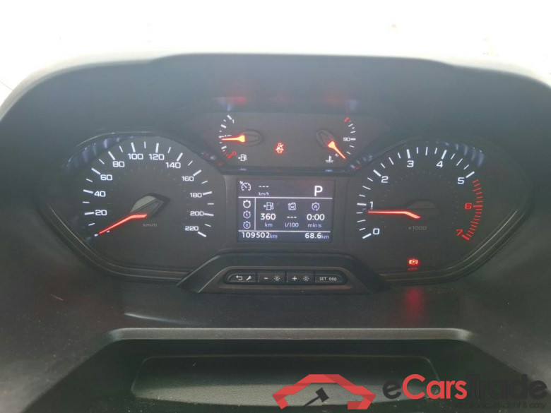 PEUGEOT Partner / 2018 / 4P / Fourgonnette BHDI 130 S&S EAT8 650KG STAND ASPHALT #6