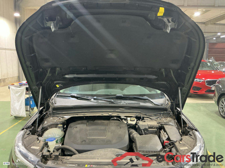 VOLVO XC40 1.5 T2 GEARTRONIC MOMENTUM PRO #6