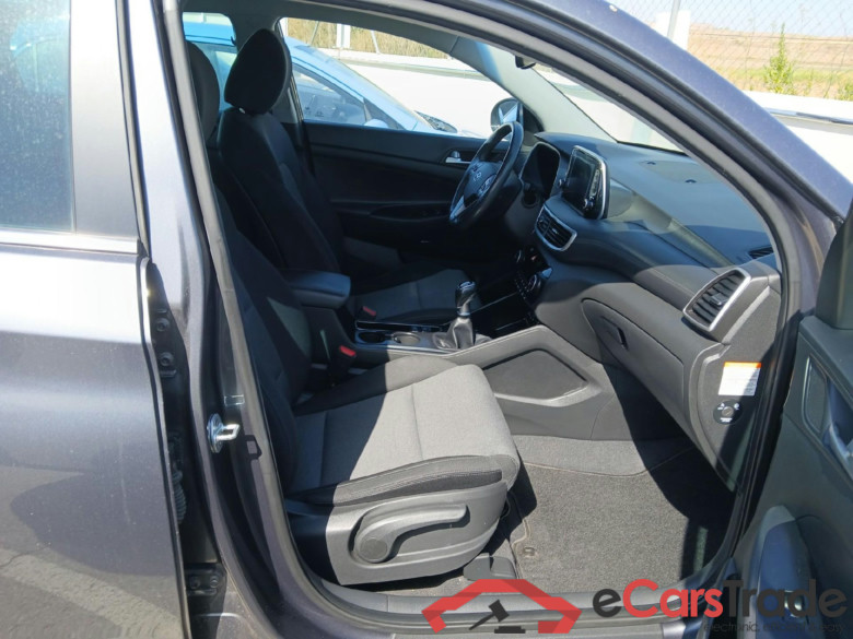 HYUNDAI Tucson / 2018 / 5P / todoterreno 1.6 CRDI 85kW (116CV) 48V Tecno 4X2 #6