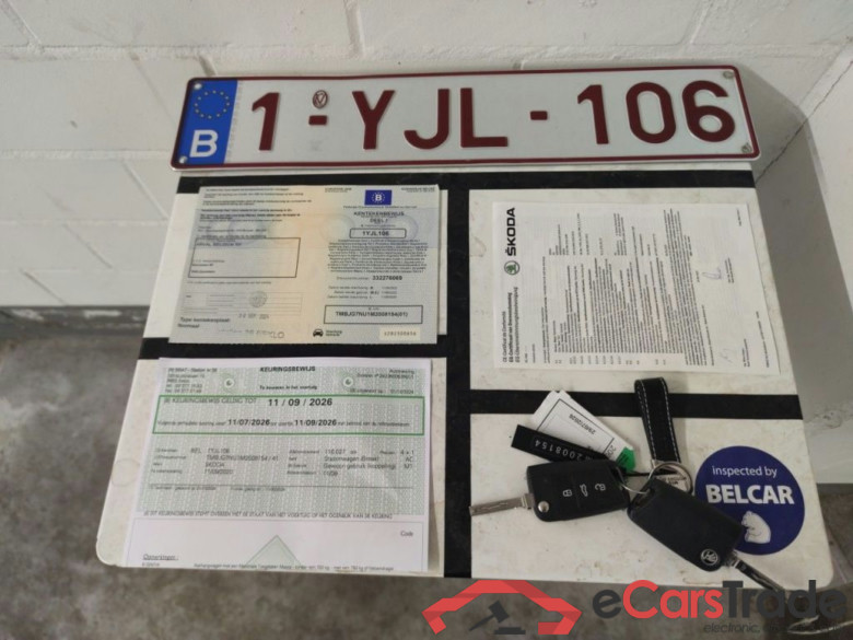 Skoda Karoq 1.6 CRTDI 85KW Ambition 5d #4