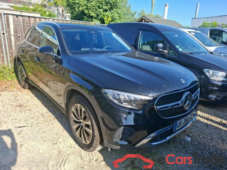 Mercedes GLC 220d Avantgarde 4Matic Aut. LED Ambient Widescreen Navi 1/2 Sport-Leather KeylessGo Camera Klima PDC ... #2