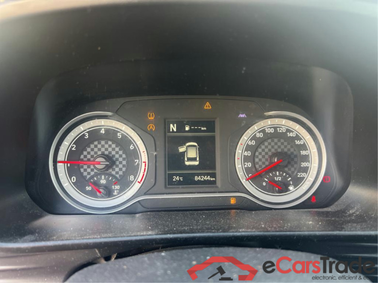 HYUNDAI i20 / 2020 / 5P / berlina con portón 1.0 TGDI 74kW (100CV) 48V Essence #5