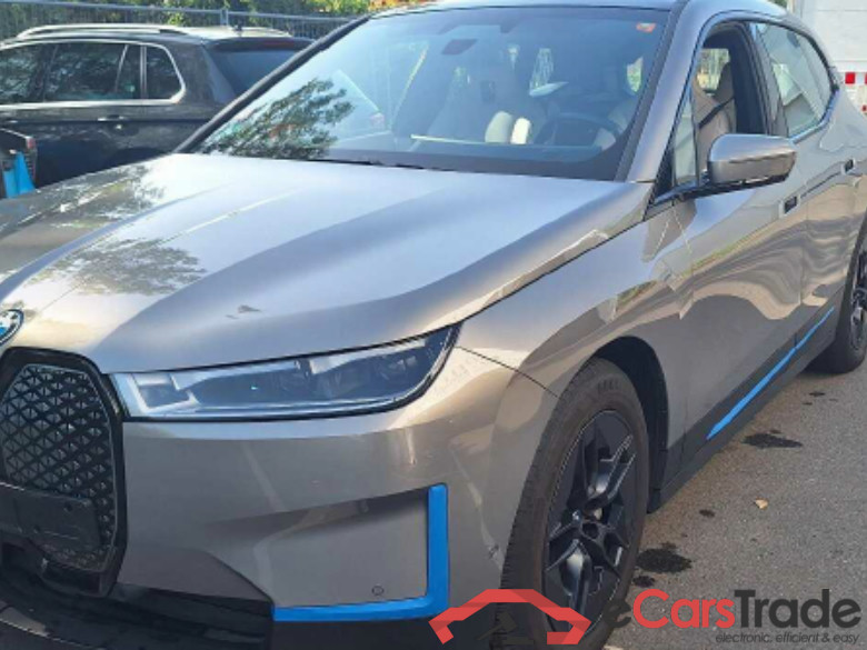 Baureihe iX 40 xDrive 76kWh