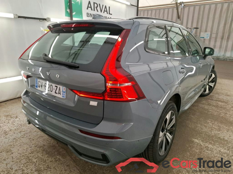 VOLVO XC60 2021 5P SUV Recharge T6 350 GT 8 Plus Style Dark #4