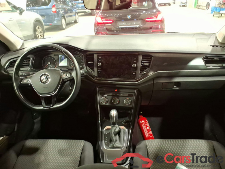VOLKSWAGEN T-ROC 1.5 TSI DSG #6