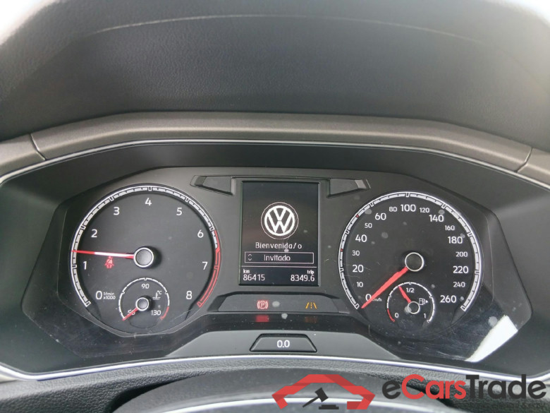 VOLKSWAGEN T-Roc / 2017 / 5P / todoterreno Advance 1.0 TSI 85kW (115CV) (CX) #4