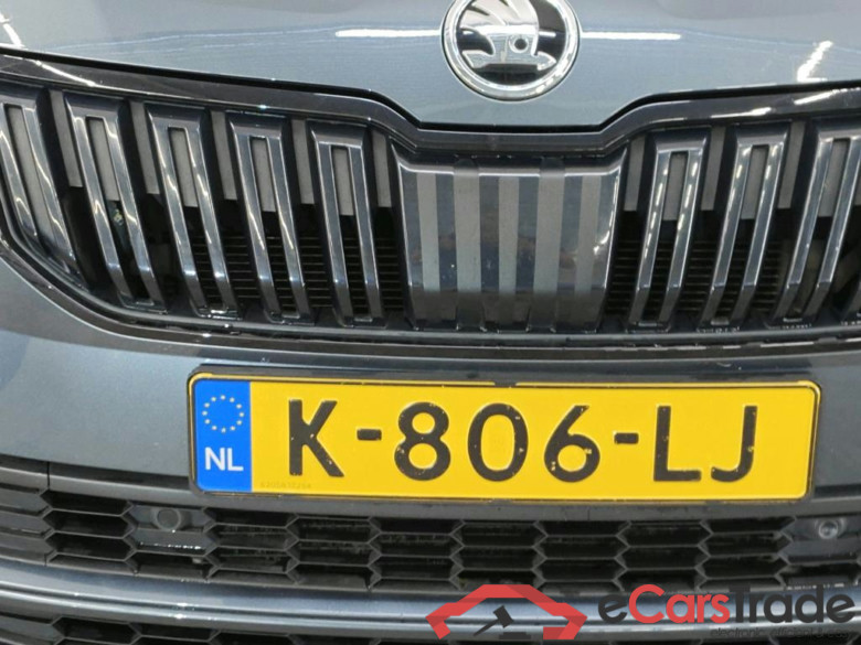 Skoda Karoq 1.5 TSI ACT Greentech Sportline Business 5d #5