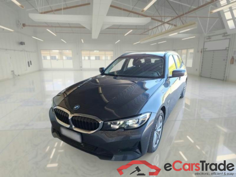 BMW SERIE 3 / 2018 / 5P / STATION WAGON 320E BUSINESS ADVANTAGE TOURING AUTO