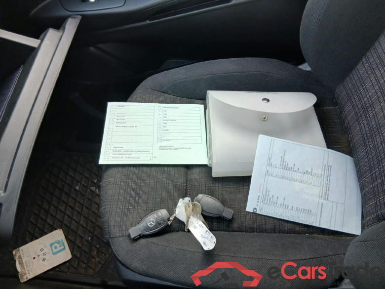 MERCEDES-BENZ Vito / 2014 / 4P / furgón 111 CDI Larga #5