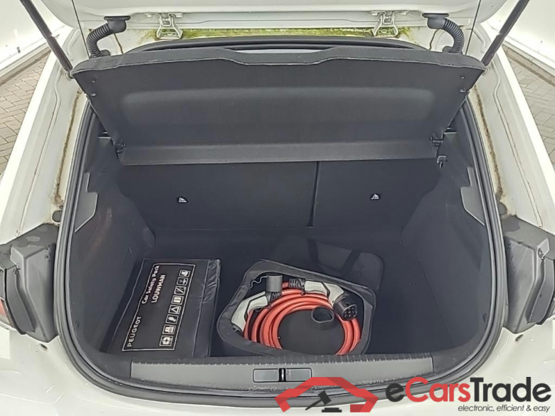 PEUGEOT e-208 Active Pack 50kWh 136 5D #5