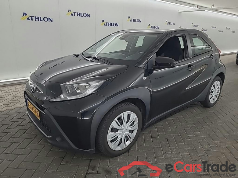 TOYOTA Aygo X 1.0 VVT-I MT play 5D 53kW #1