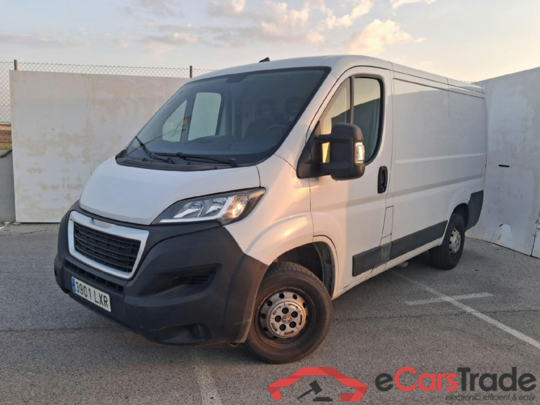 PEUGEOT Boxer / 2014 / 4P / furgón 330 L1 H1 BHDI 88kW (120CV) S&S 6 Vel. M