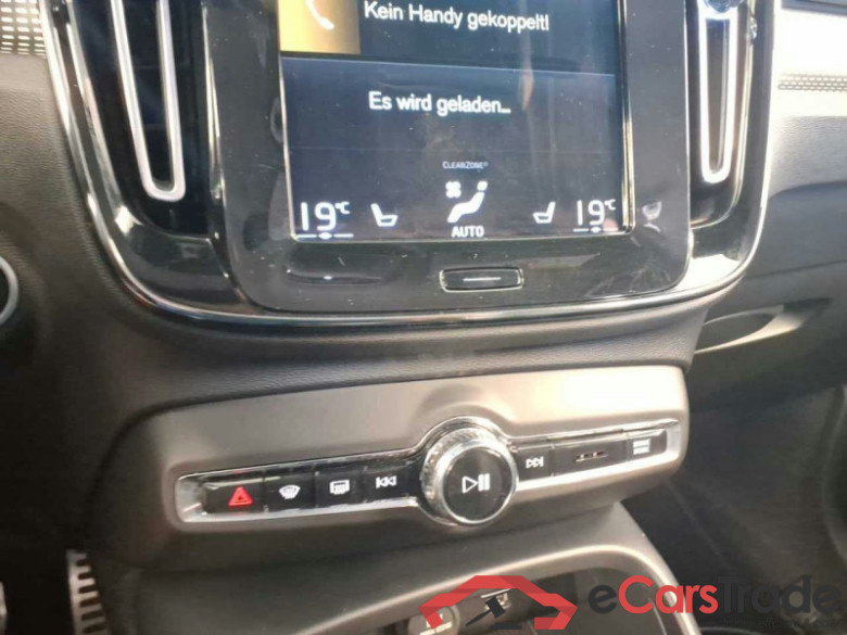 Volvo XC40  #6