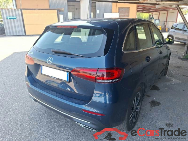 MERCEDES-BENZ CLASSE B / 2018 / 5P / MONOVOLUME B 250 EQ-POWER AUTO. SPORT PLUS #2