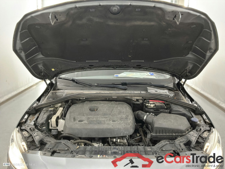 VOLVO V60 - 2013 2.0 T3 Kinetic #6