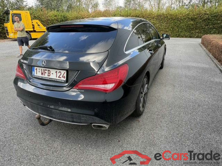 MERCEDES-BENZ CLA 200 d #4