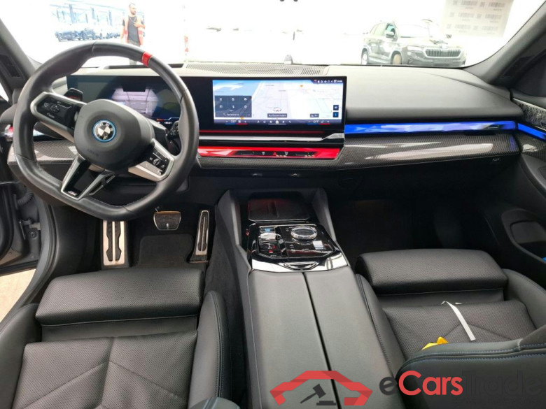 i5 Touring M60 xDrive 81kWh BVA #6