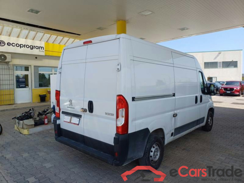 PEUGEOT BOXER / 2014 / 4P / FURGONE 333 L2H2 2.2 BLUEHDI 140CV SeS #2