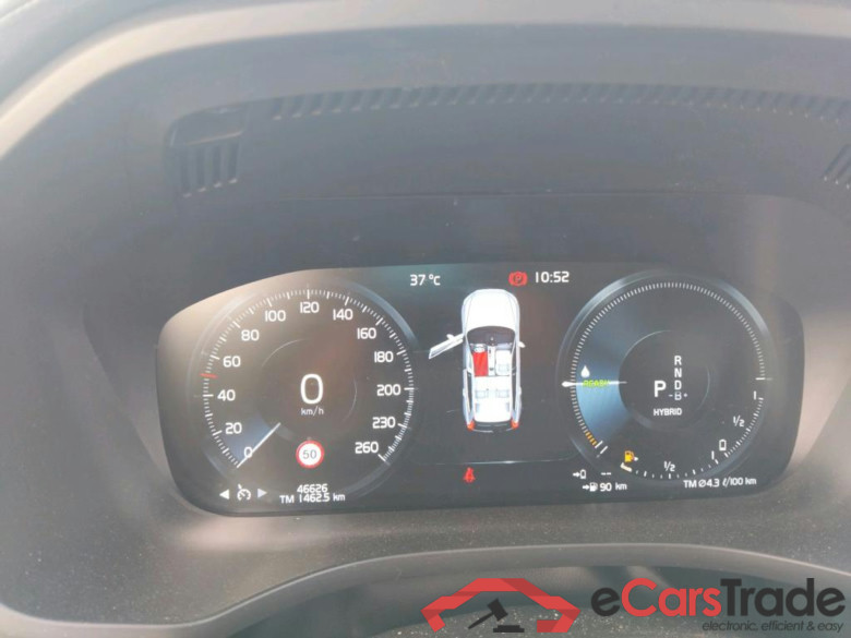 VOLVO XC60 / 2017 / 5P / todoterreno 2.0 T6 AWD Recharge Inscription Auto #4