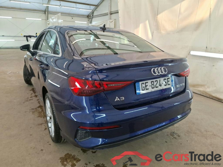 AUDI A3 Berline / 2020 / 4P / Berline 30 TFSI MHEV S Tronic 110 Business Line #2
