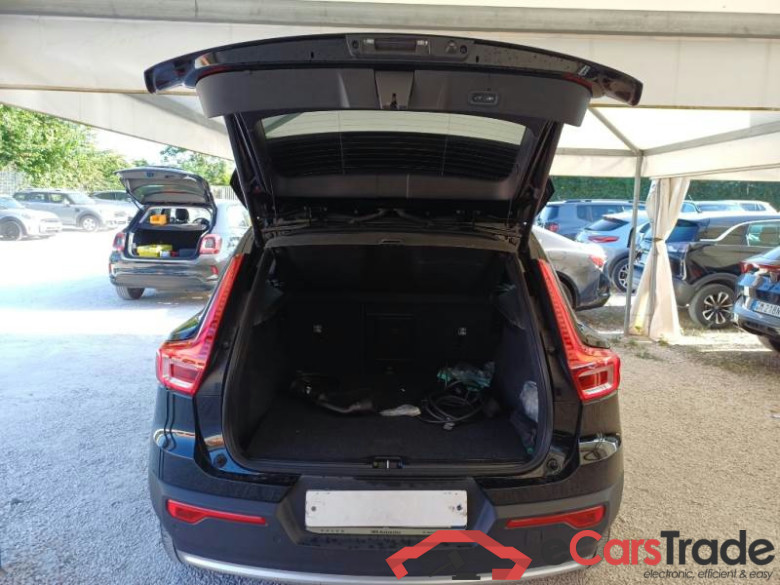 VOLVO XC40 / 2021 / 5P / SUV T4 RECHARGE PLUG-IN AUTO CORE #5