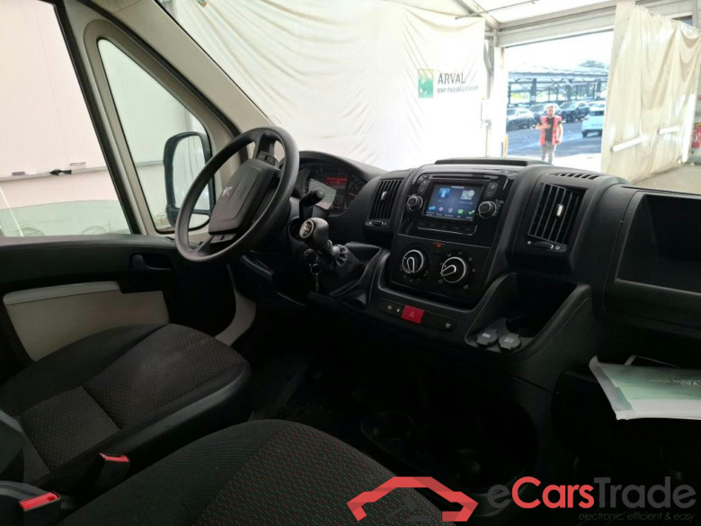 PEUGEOT Boxer / 2014 / 4P / Fourgon tôlé BLUEHDI 110 PREMIUM PACK 330 L1H1 #5