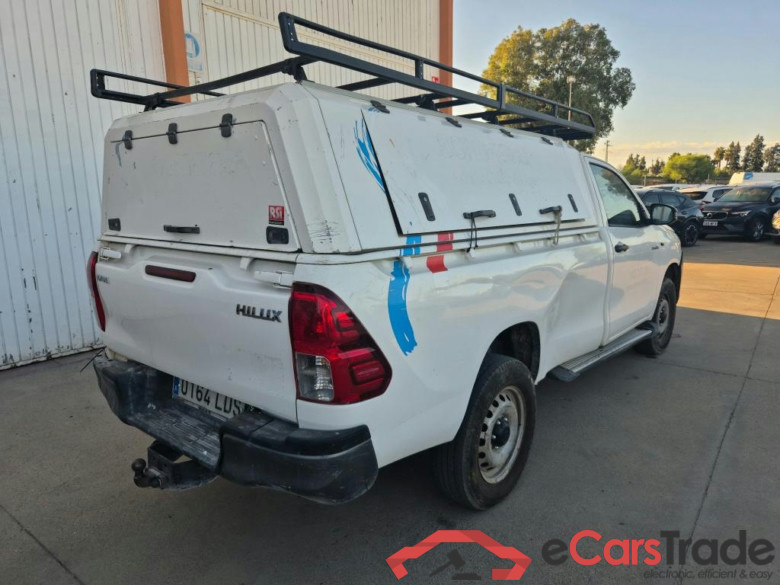 TOYOTA Hilux / 2016 / 2P / pickup 2.4 D-4D Cabina Sencilla GX #2