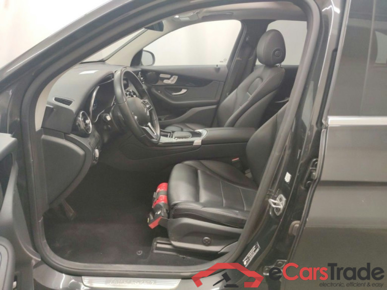 Mercedes-Benz GLC GLC 300 de Business Solution 4MATIC 5d #3