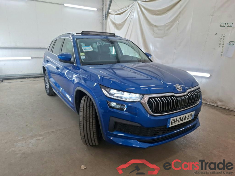 SKODA Kodiaq / 2021 / 5P / SUV 2.0 TDI 150 SCR DSG7 LAURIN & KLEMENT #4