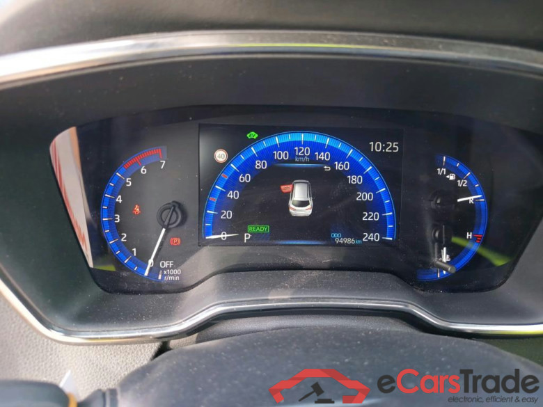 TOYOTA Corolla / 2019 / 5P / familiar 1.8 125H ACTIVE TECH E-CVT TOU SPORT #4