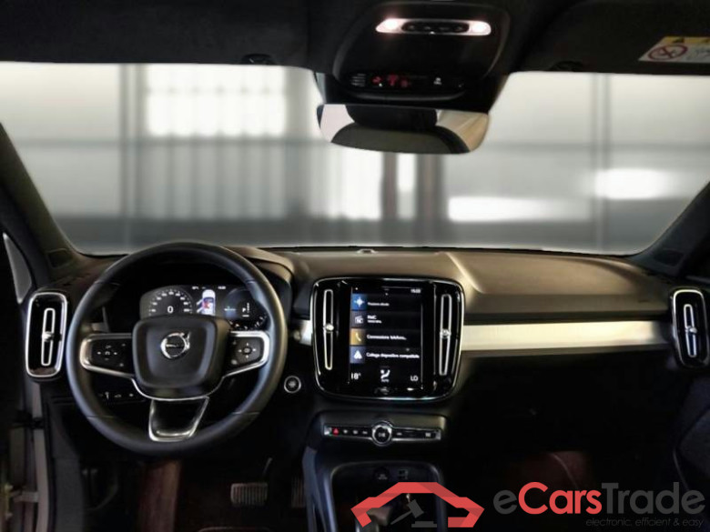 VOLVO XC40 / 2021 / 5P / Fuoristrada T4 Recharge Plug-in auto Core N1 #3