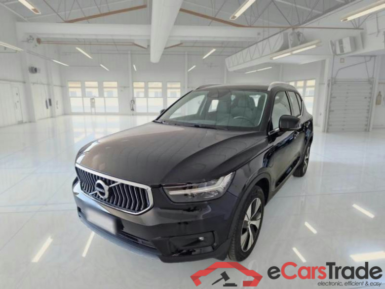 VOLVO XC40 / 2017 / 5P / SUV T4 Plug-in Hybrid auto Rech Inscrip Expr #1