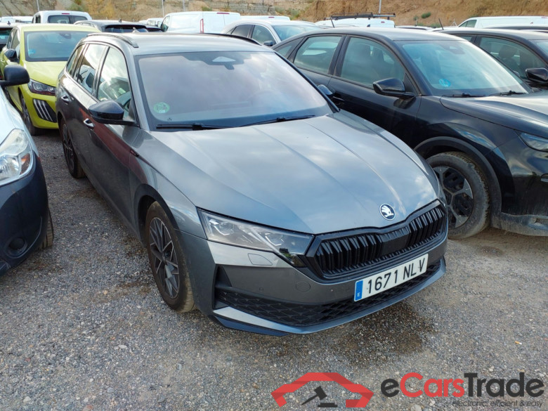 SKODA Octavia 2.0 TDI 110 kW (150 CV) DSG 7 vel. Combi Sportline (Winterpack)  #1