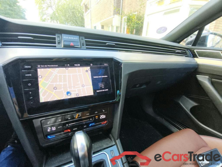 VOLKSWAGEN Passat Variant 110 kW #2